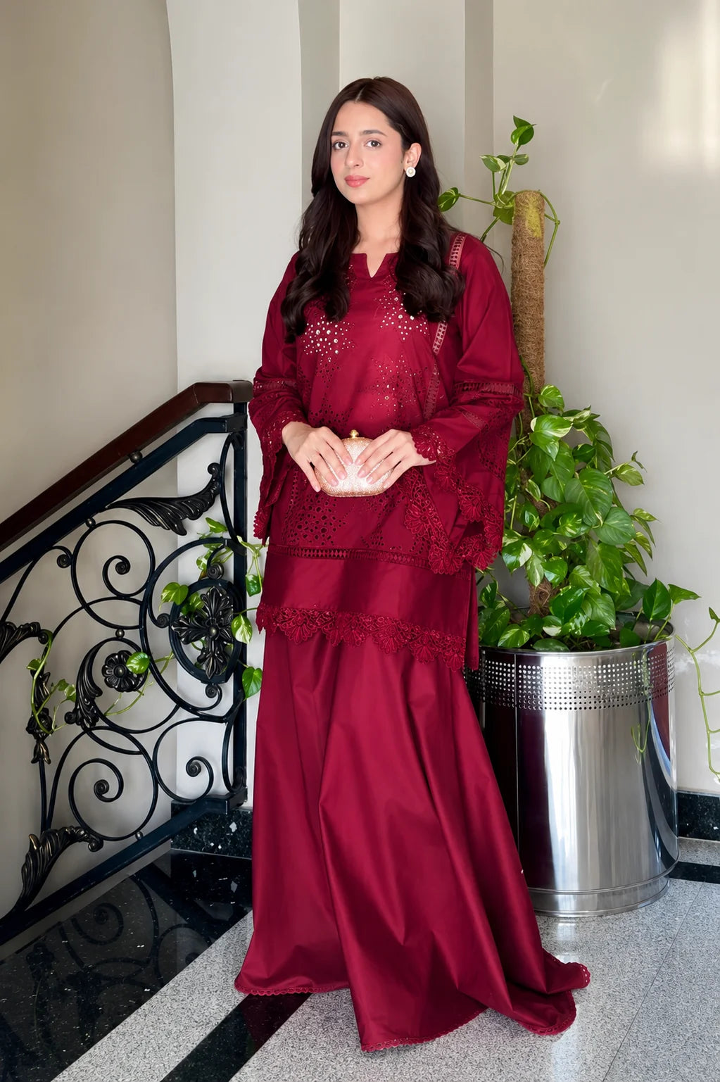 Roop – Embroidered 2 Piece