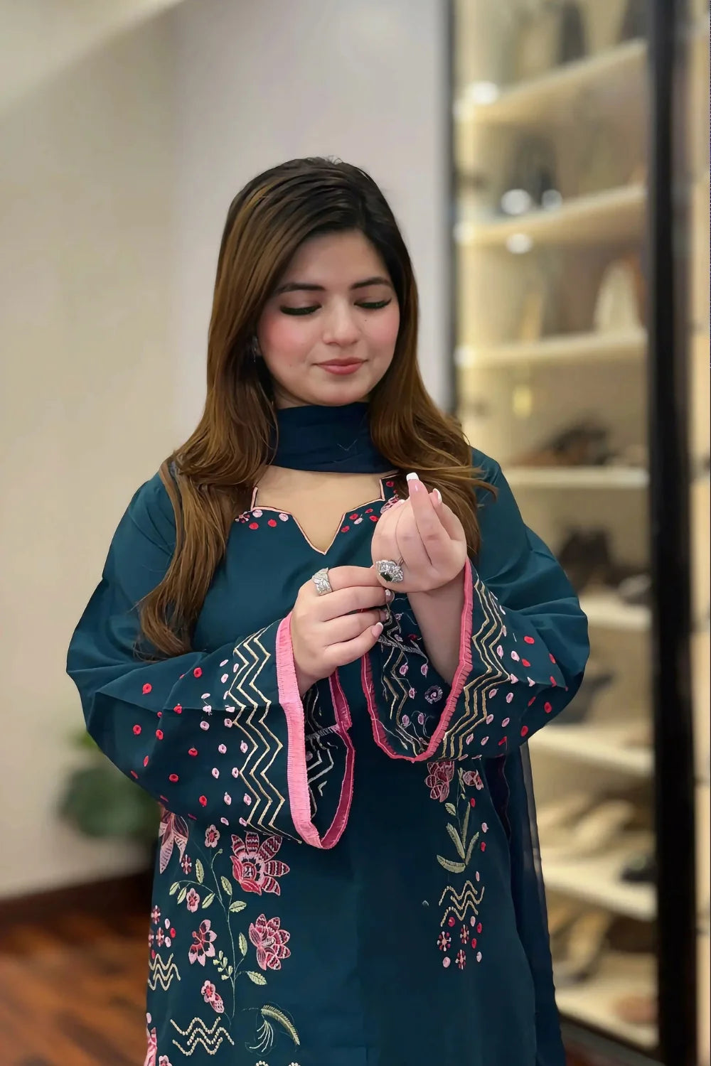 Zarmeen– Embroidered 3 Piece