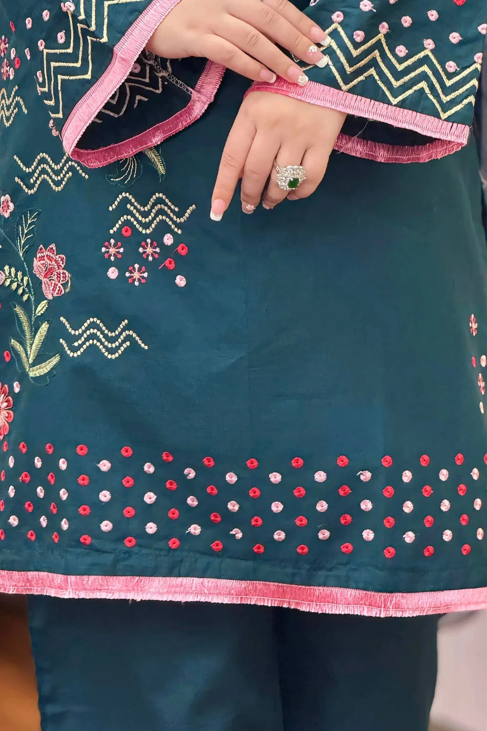 Zarmeen– Embroidered 3 Piece