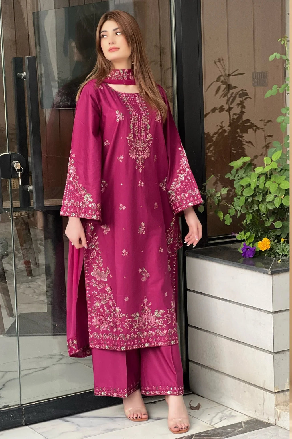 Mahnoor– Embroidered 3 Piece
