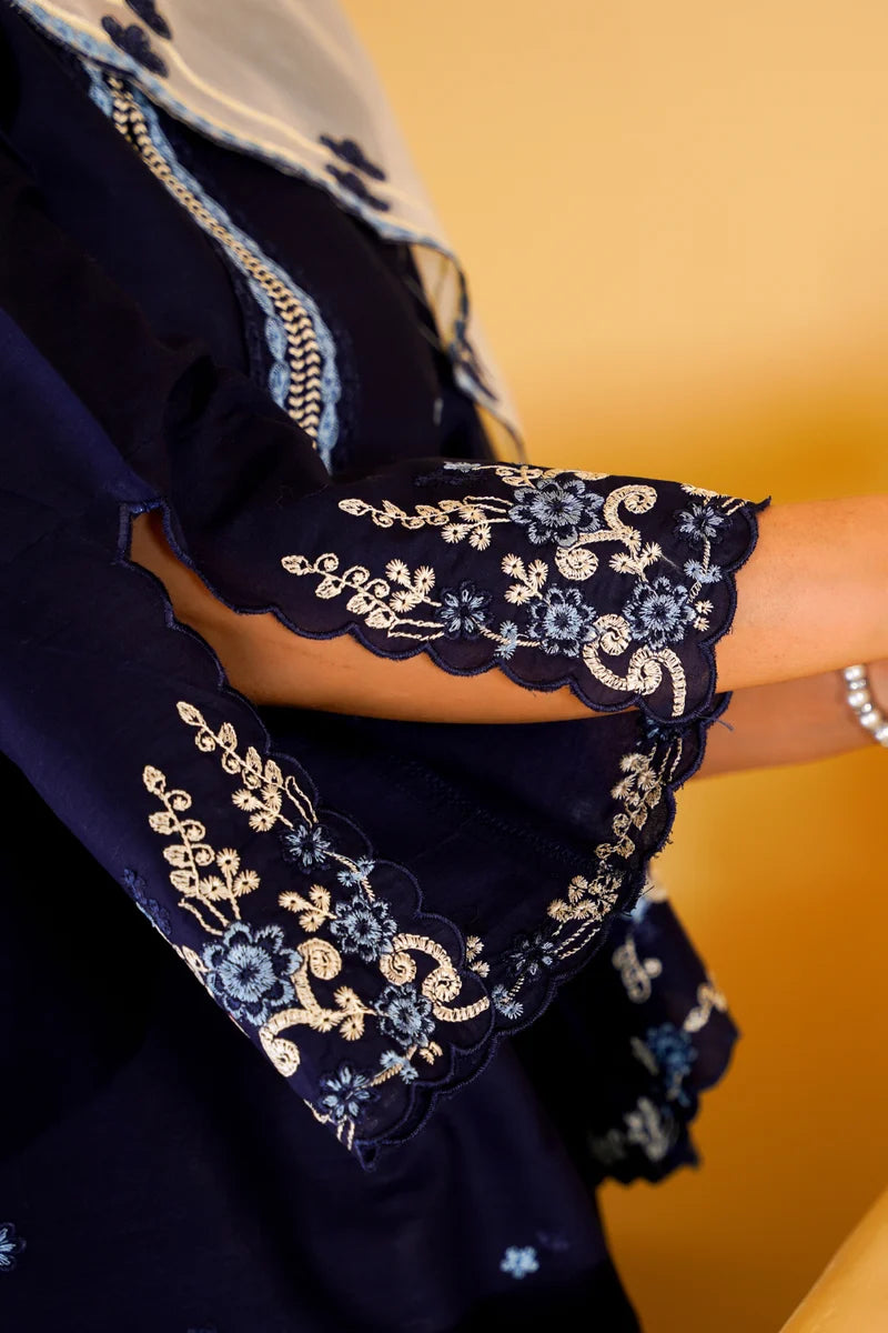 Zulmat– Embroidered 3 Piece