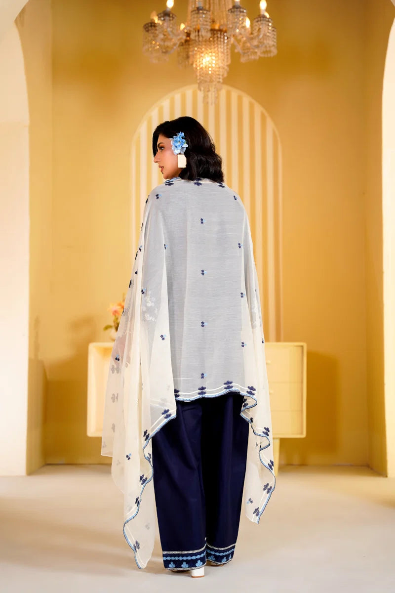 Zulmat– Embroidered 3 Piece