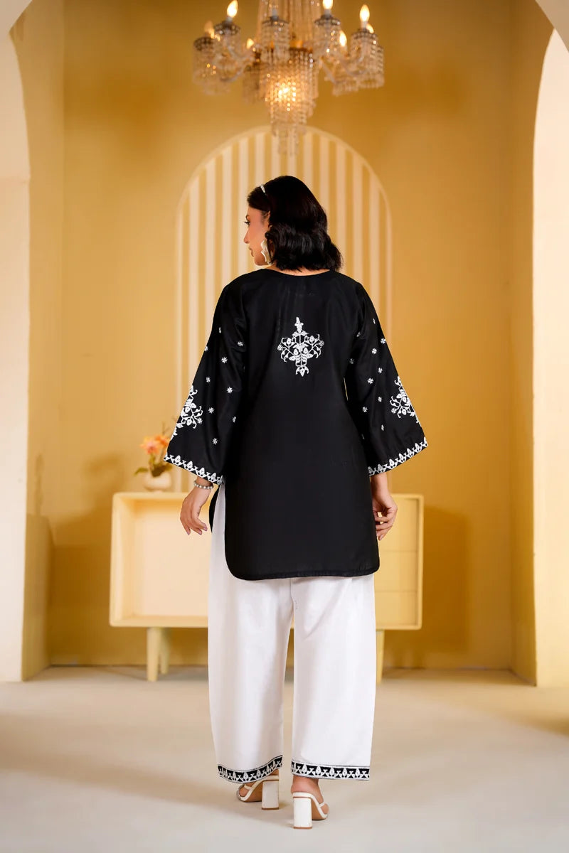 Shab-e-Noor– Embroidered 2 Piece