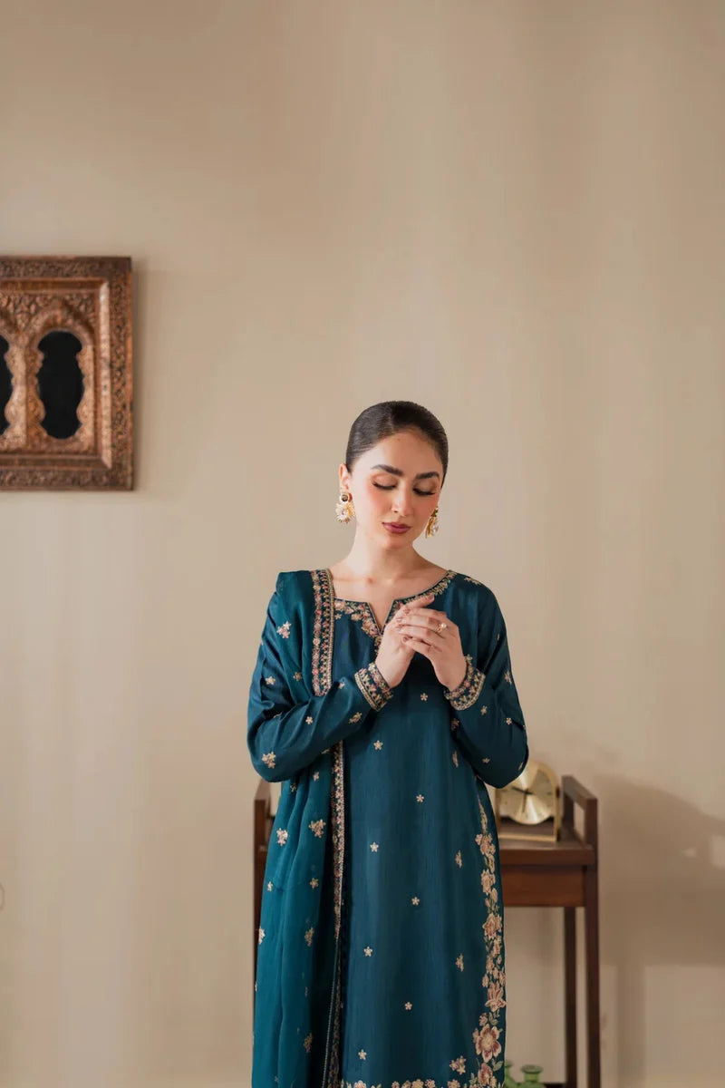 Ruhi– Embroidered 3 Piece