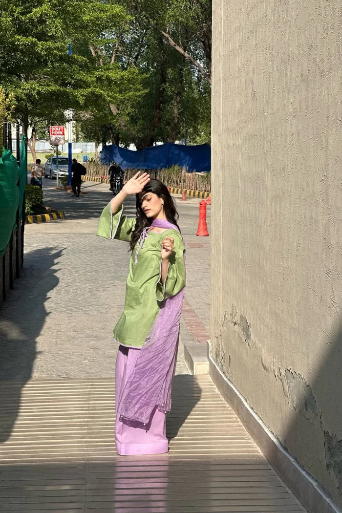 Gul-rez– Embroidered 3 Piece