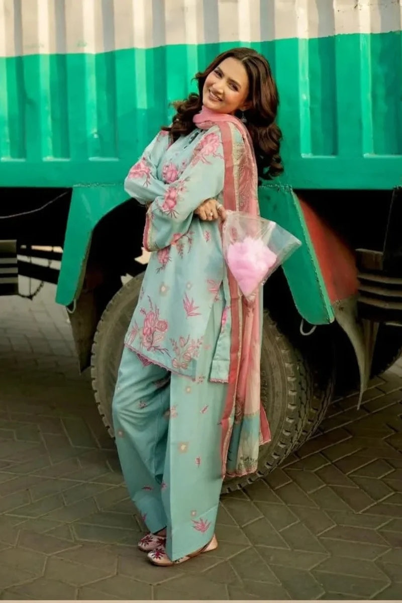 Roshan Ara– Embroidered 3 Piece
