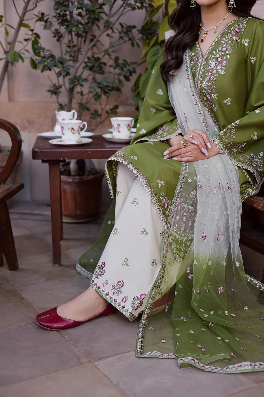 Nazakat– Embroidered 3 Piece