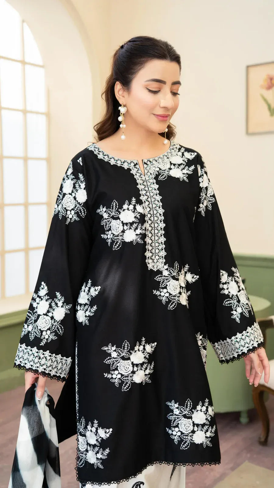 Durr-e-Gul– Embroidered 2 Piece