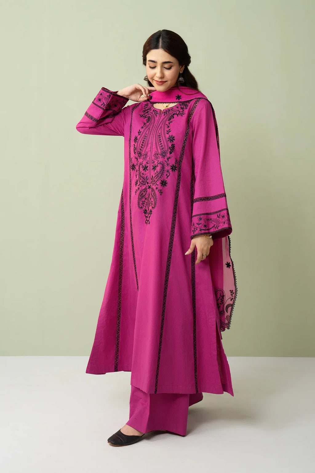 Haseen – Embroidered 3 Piece