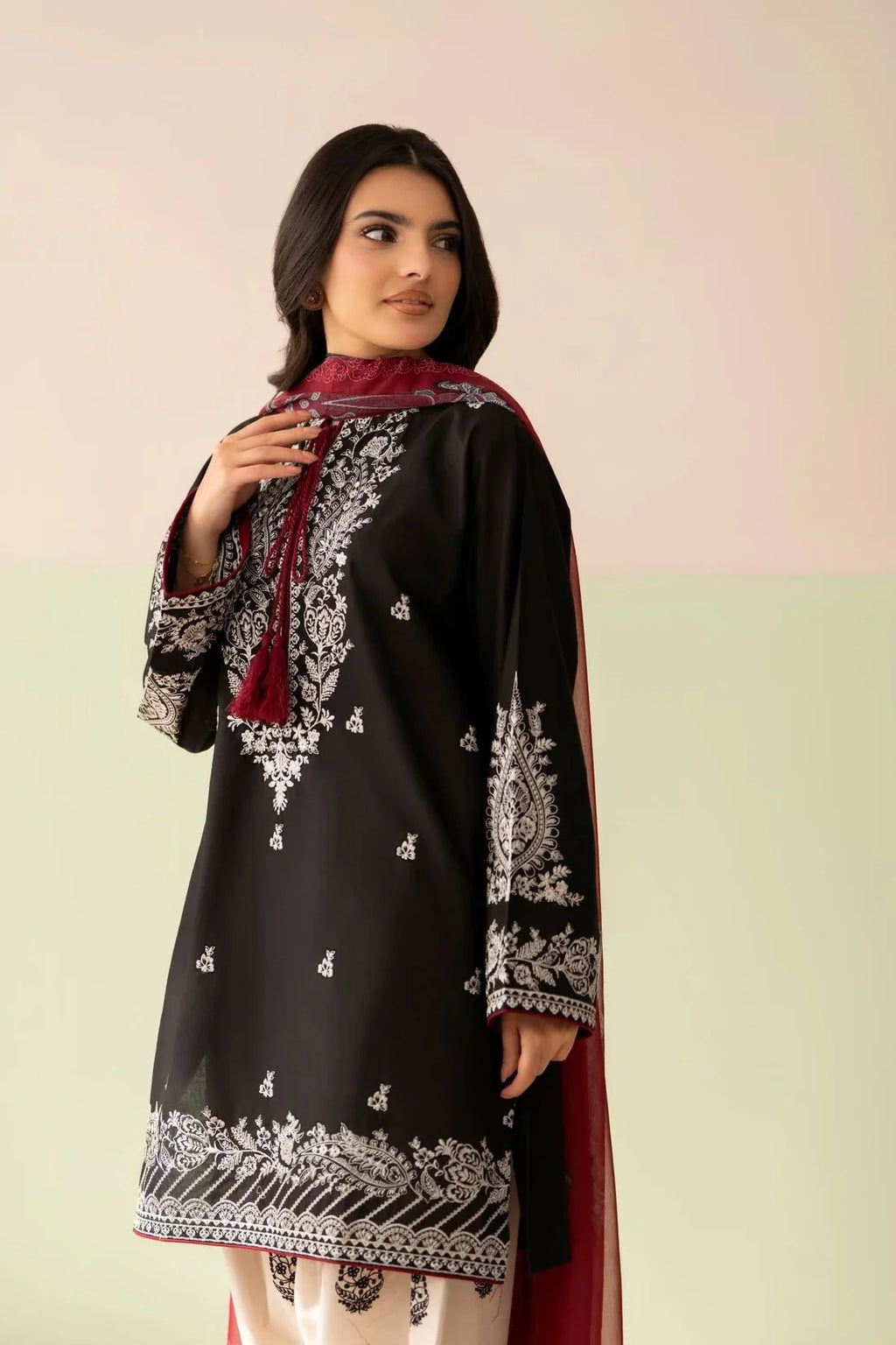 Ayla– Embroidered 3 Piece