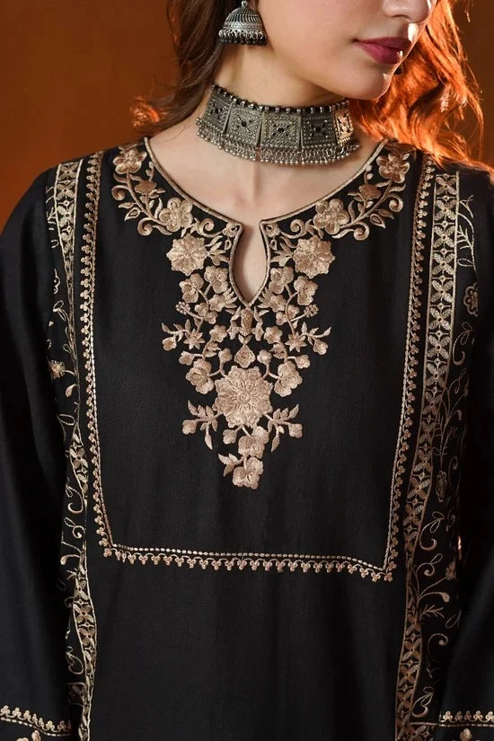 Tehzeeb– Embroidered 2 Piece