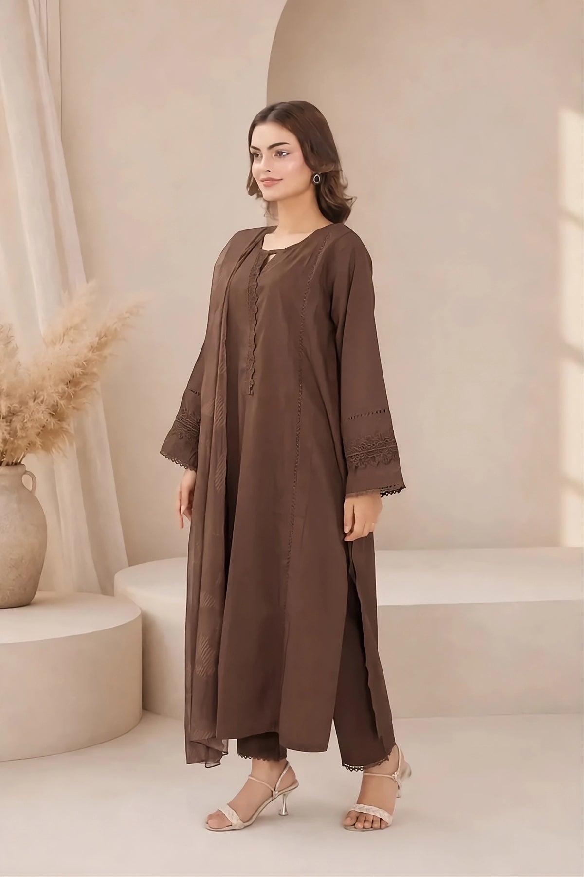 Zarina– Embroidered 3 Piece