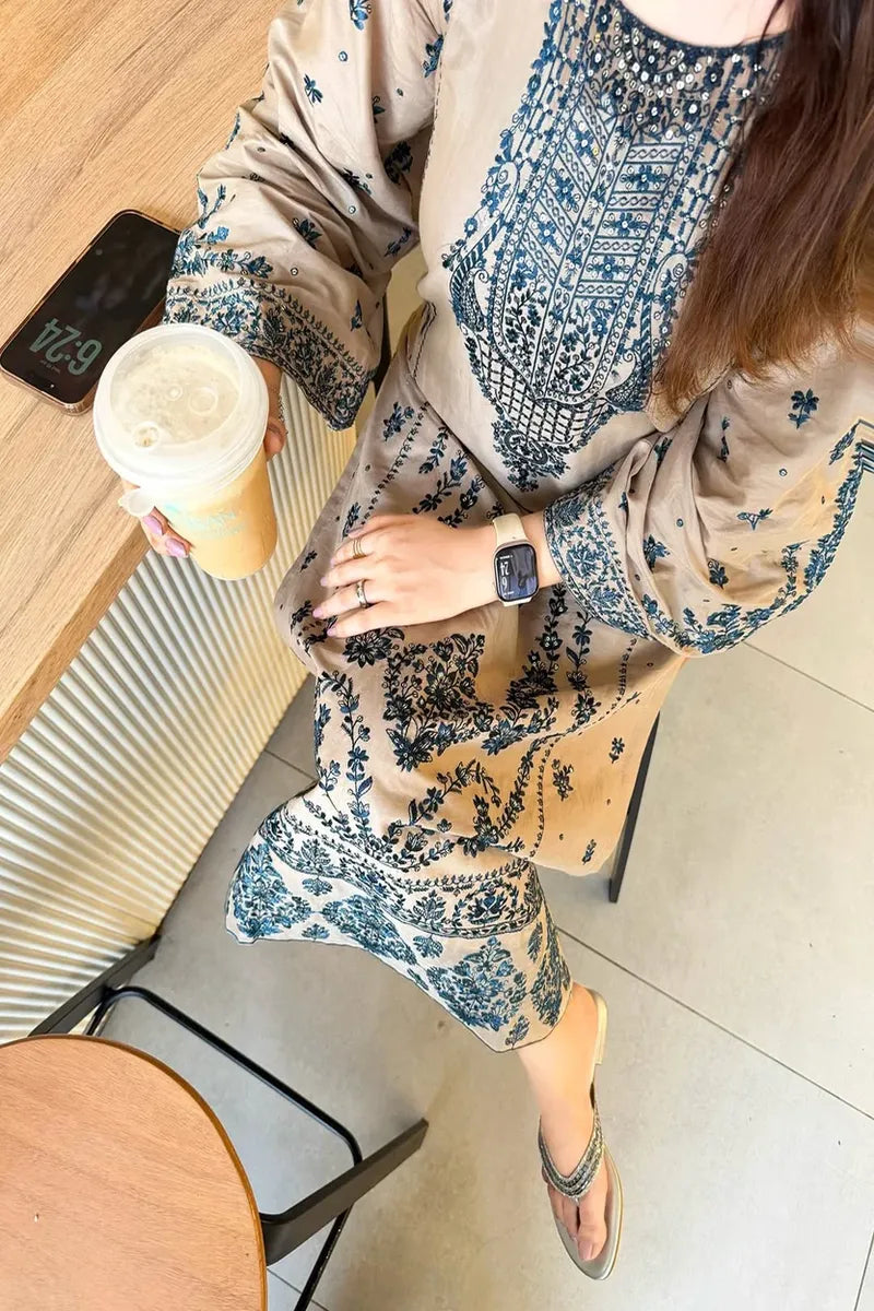 Parisa– Embroidered 3 Piece