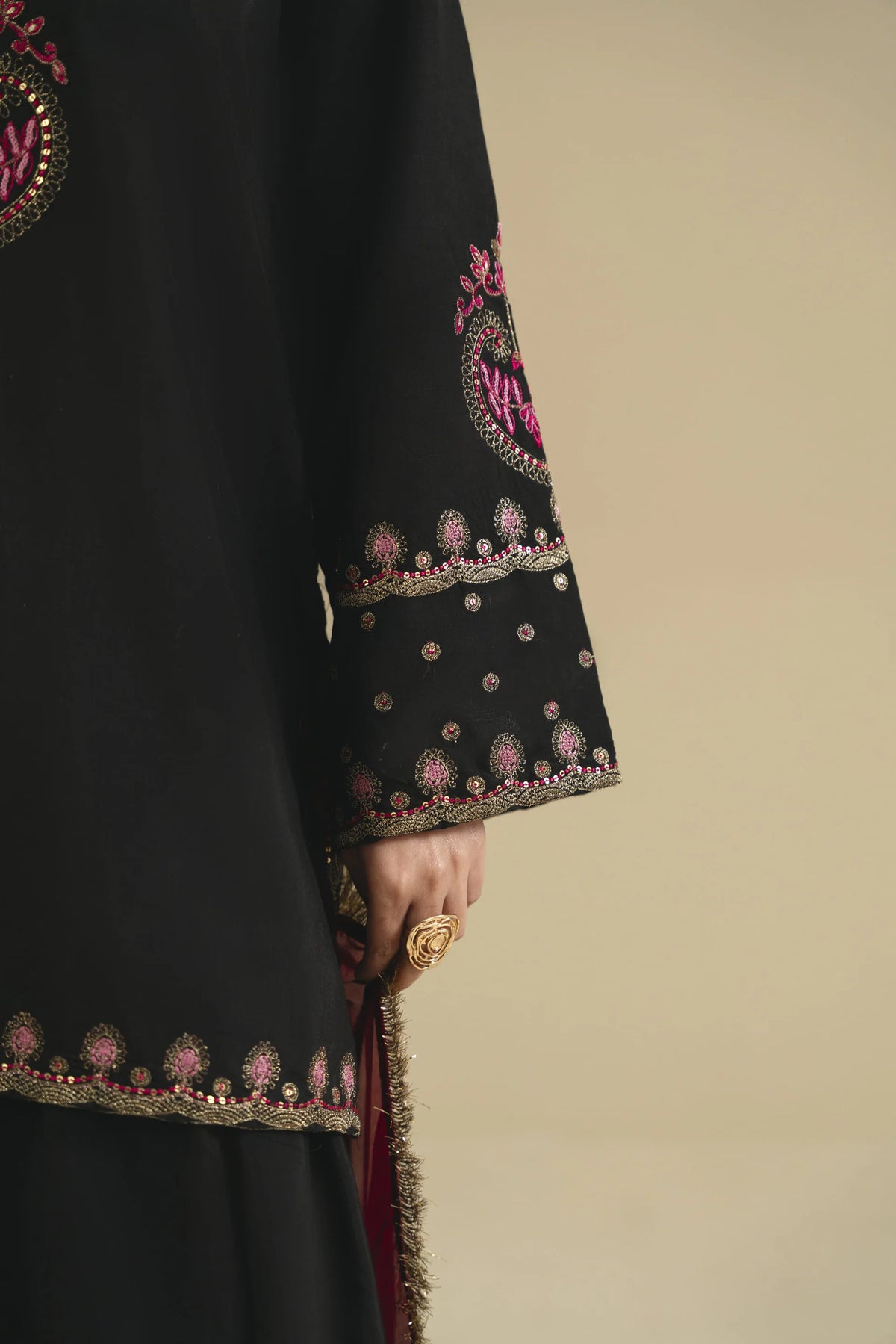 Evening Ember– Embroidered 3 Piece