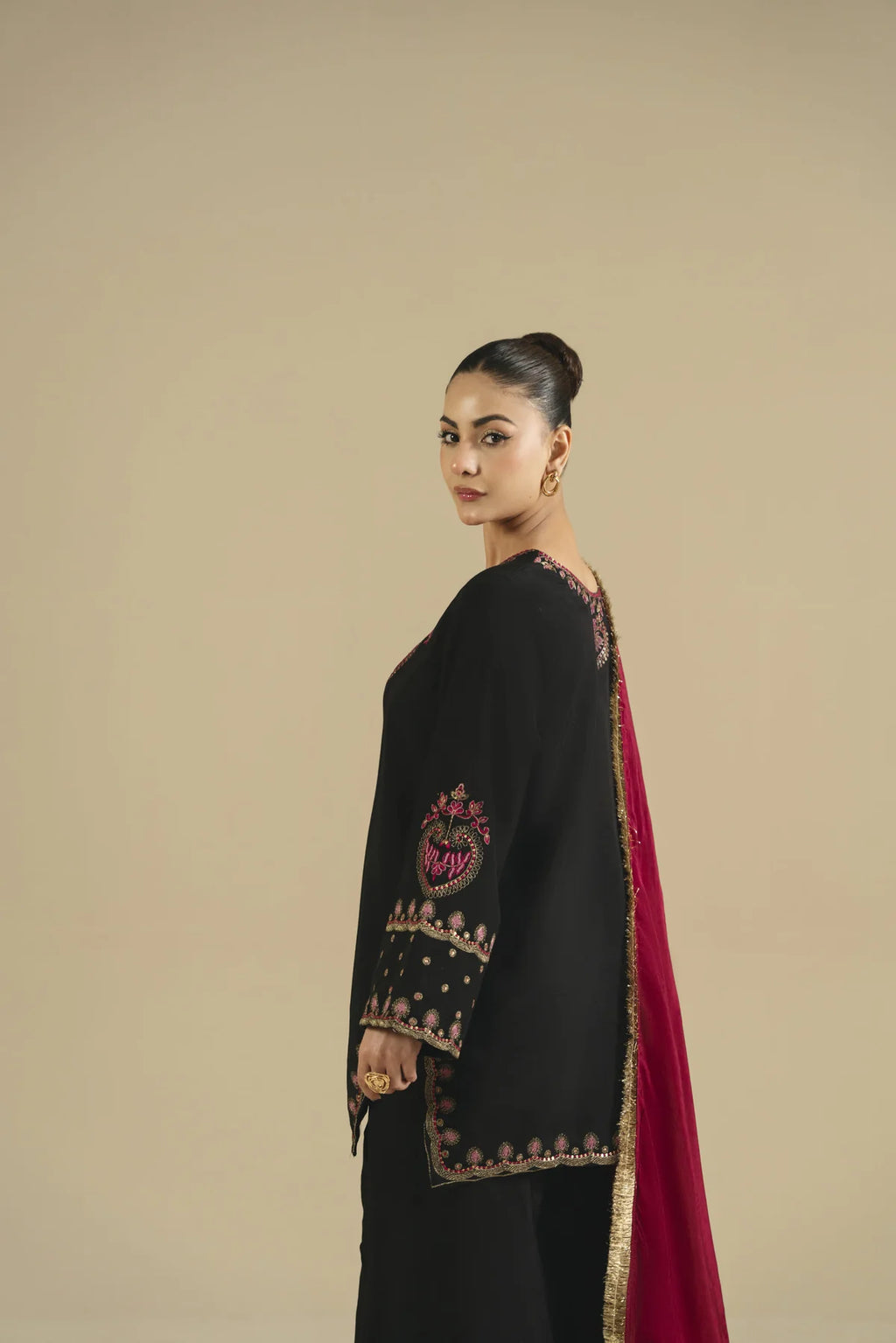 Evening Ember– Embroidered 3 Piece