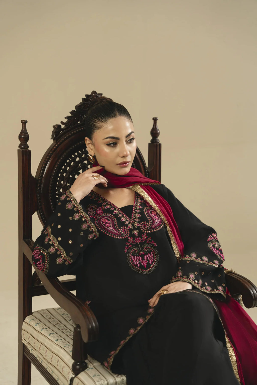 Evening Ember– Embroidered 3 Piece