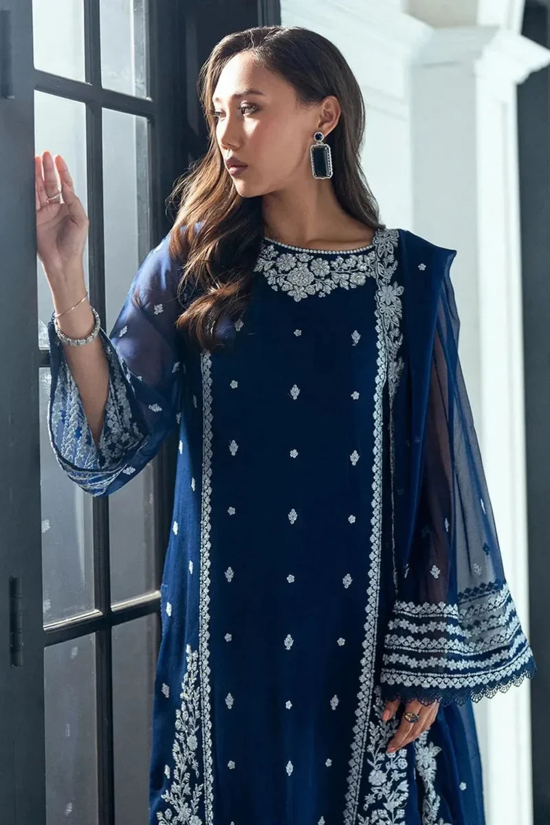 Muskaan– Embroidered 3 Piece